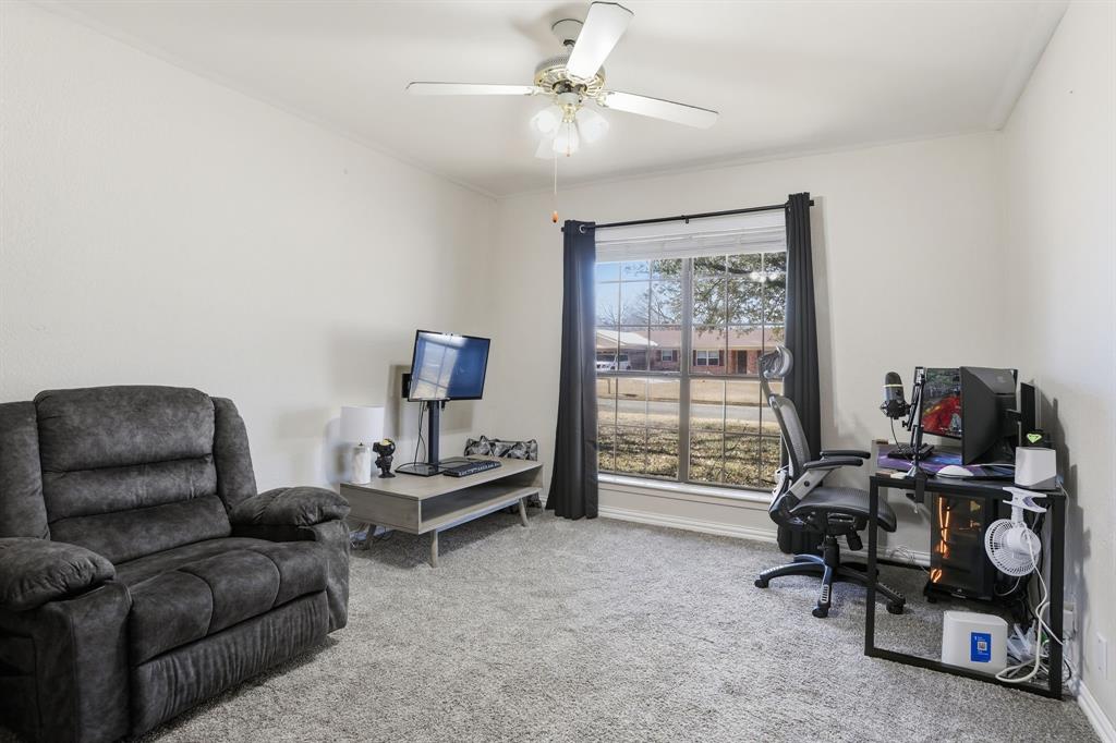 1050 Post Oak Lane Reno, TX 75462 - Photo 11 of 25