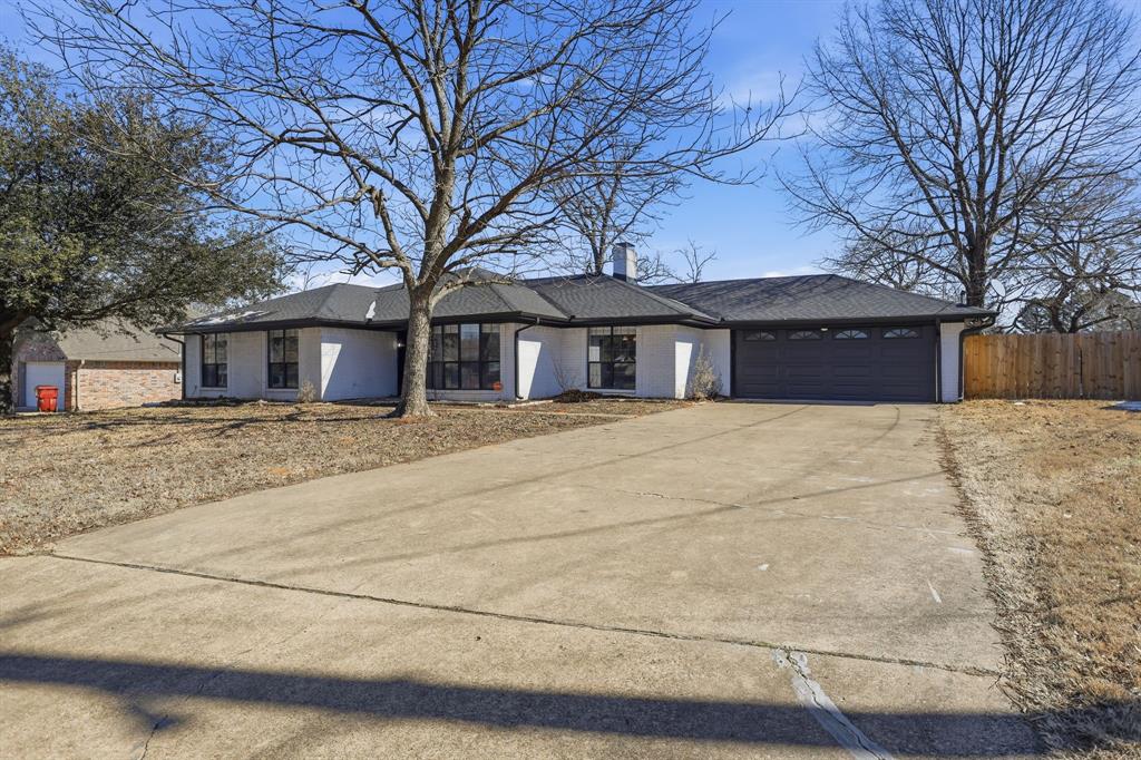 1050 Post Oak Lane Reno, TX 75462 - Photo 2 of 25