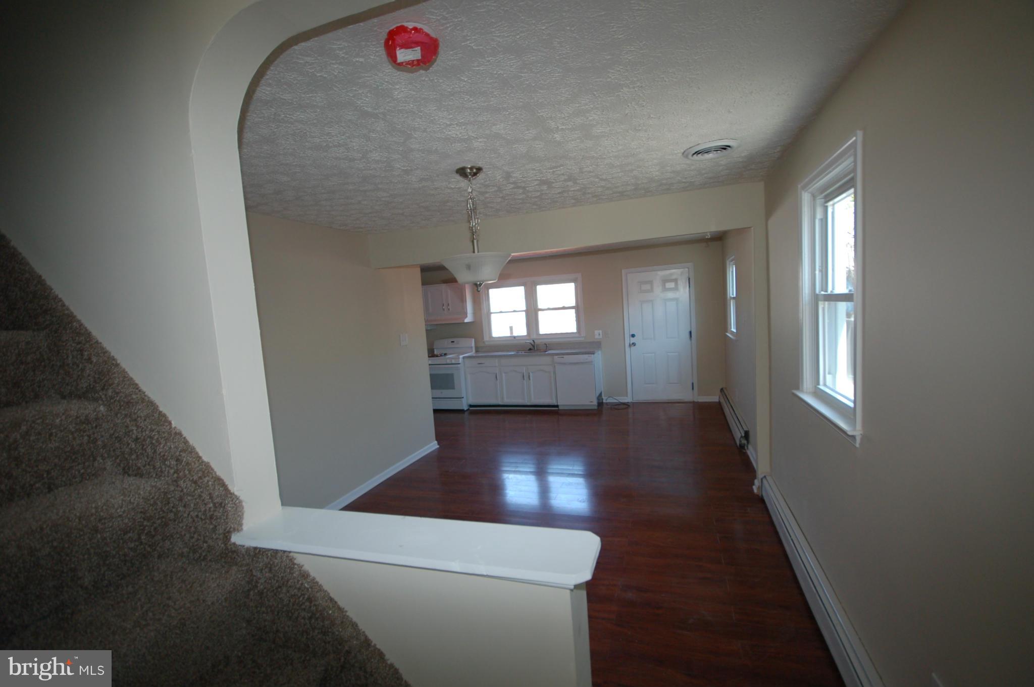 320 Cresswell Road Baltimore, MD 21225 - Photo 19 of 20 Dining Room