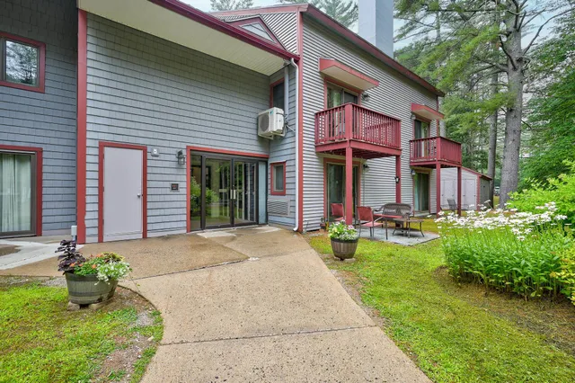 $342,000 | 5 L River Run Drive, Unit L, Bartlett, NH 03812