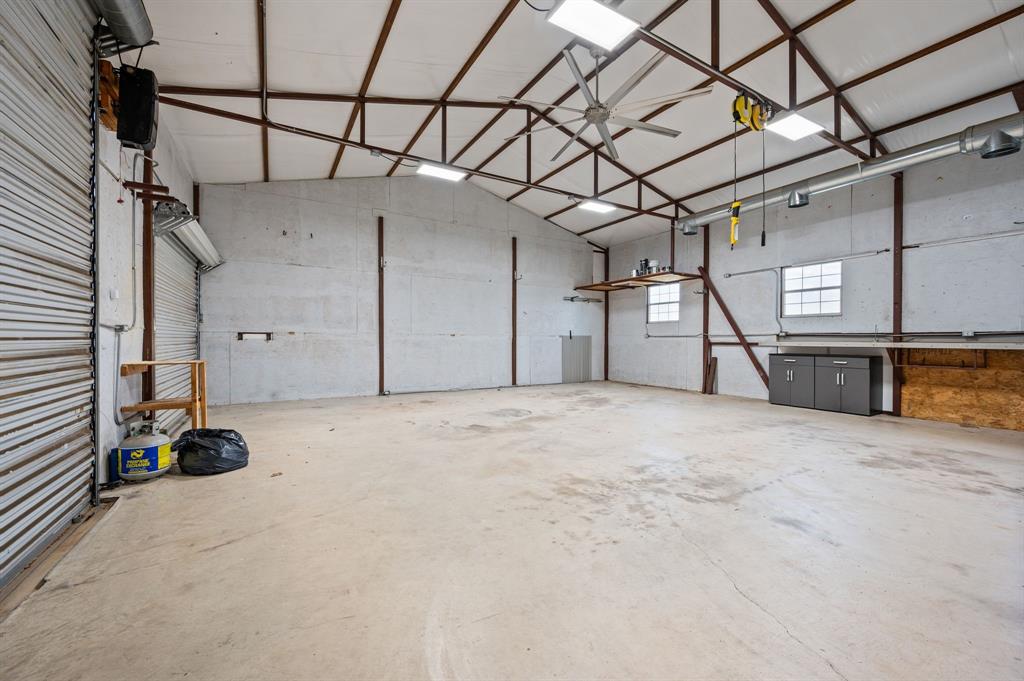 590 Peel Road Springtown, TX 76082 - Photo 32 of 36 Gallery Image 32
