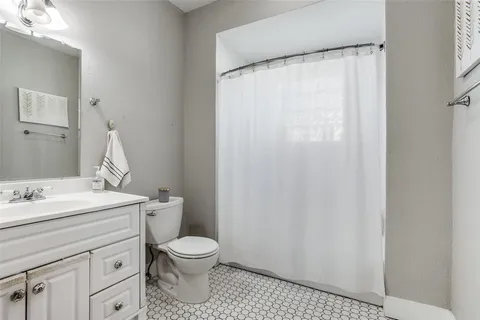 $4,300 | 5545 Willis Avenue, Dallas, TX 75206