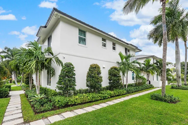 $3,450,000 | 217 Gulfstream Boulevard, Delray Beach, FL 33444