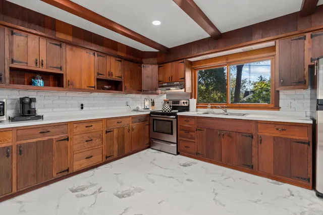 $329,900 | 315 East Jackson Street, Ripon, WI 54971