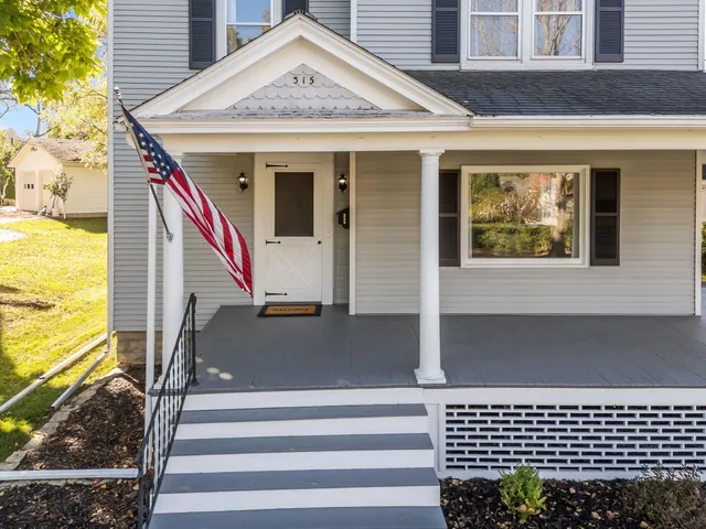 $329,900 | 315 East Jackson Street, Ripon, WI 54971