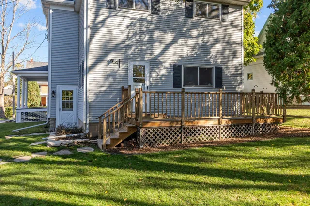 $329,900 | 315 East Jackson Street, Ripon, WI 54971