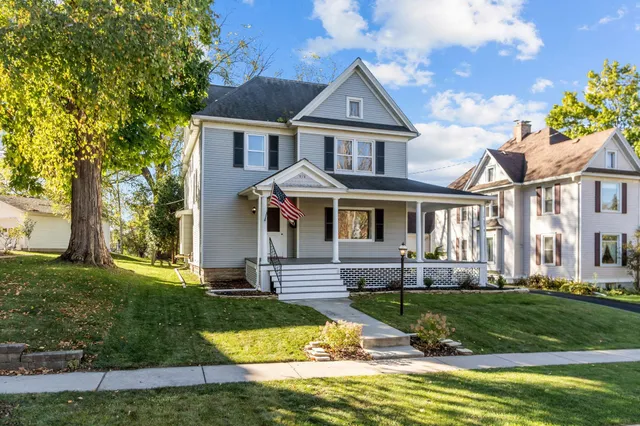 $329,900 | 315 East Jackson Street, Ripon, WI 54971