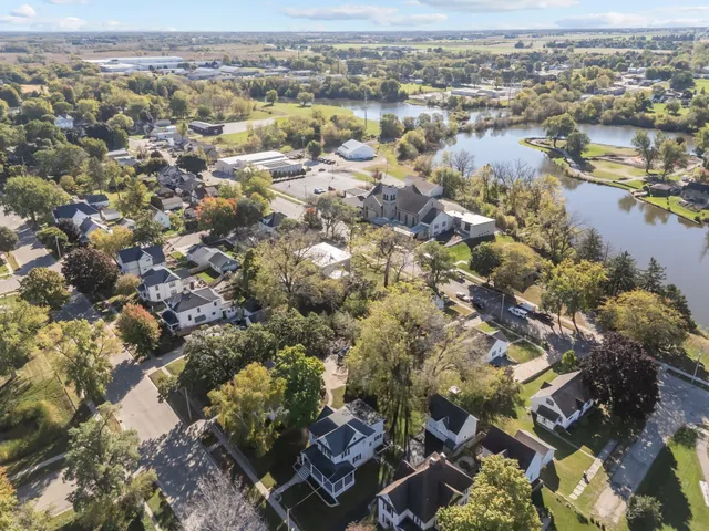 $329,900 | 315 East Jackson Street, Ripon, WI 54971