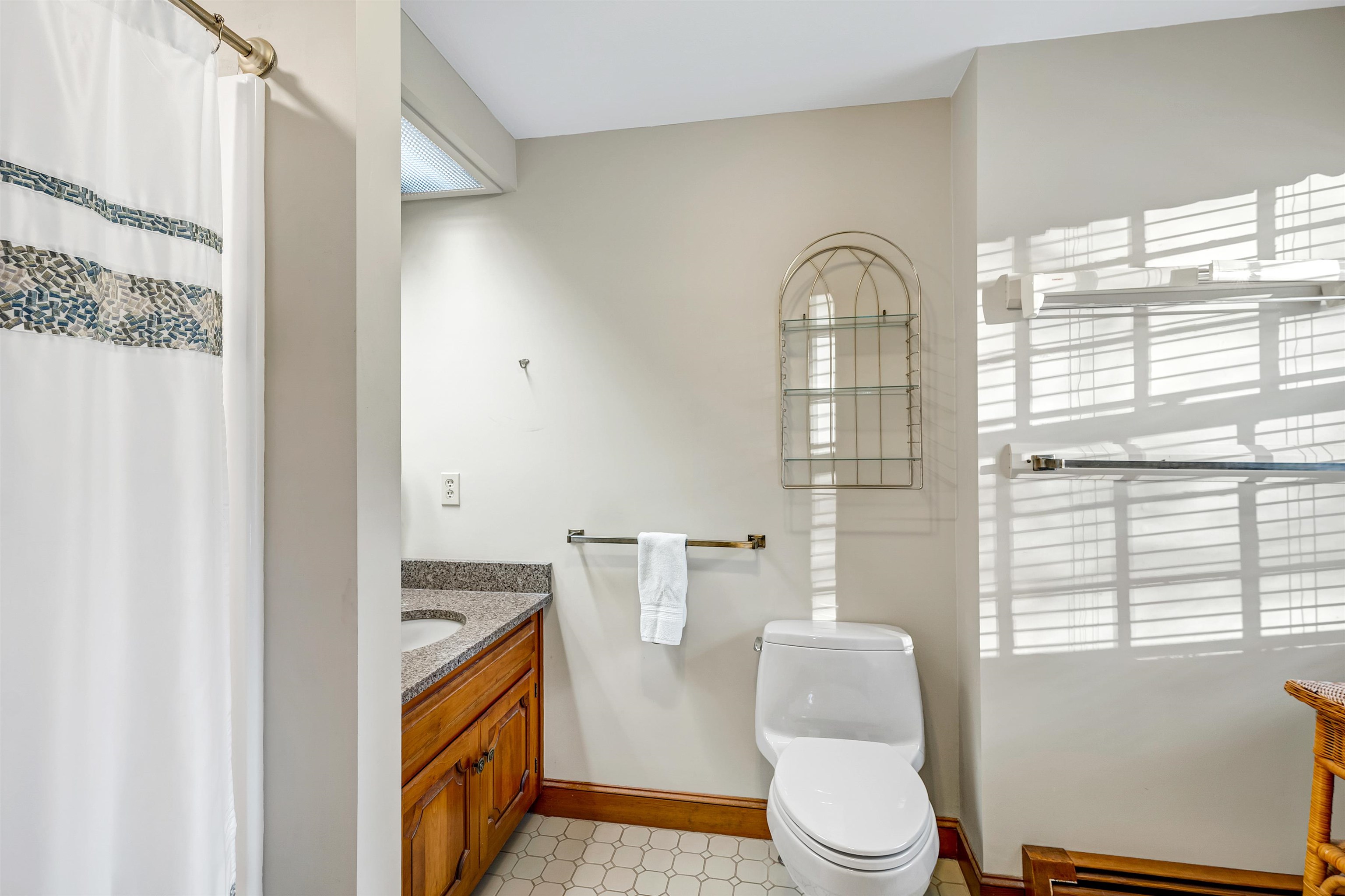 8 Kiowa Road Salem, NH 03079 - Photo 26 of 40