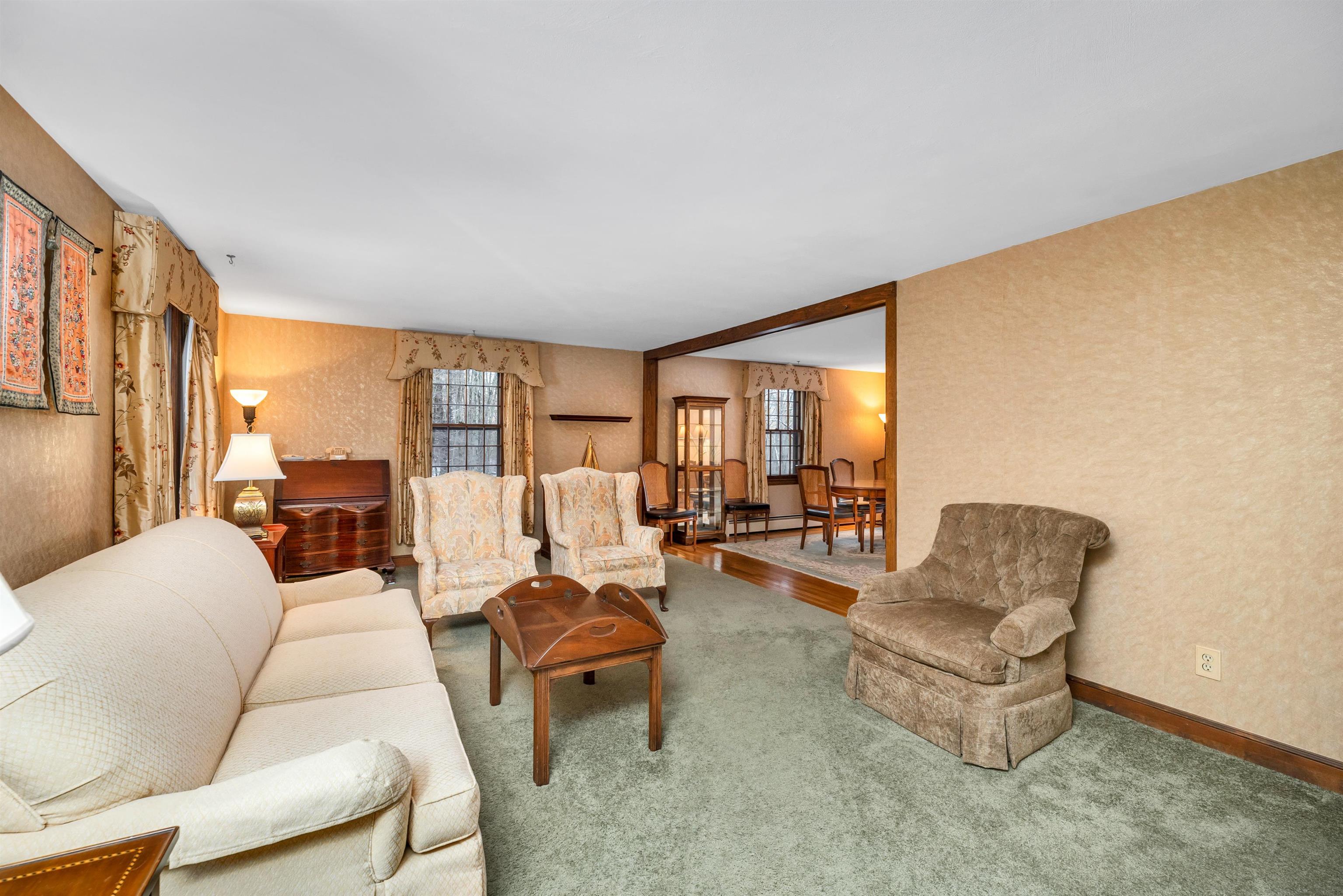 8 Kiowa Road Salem, NH 03079 - Photo 8 of 40