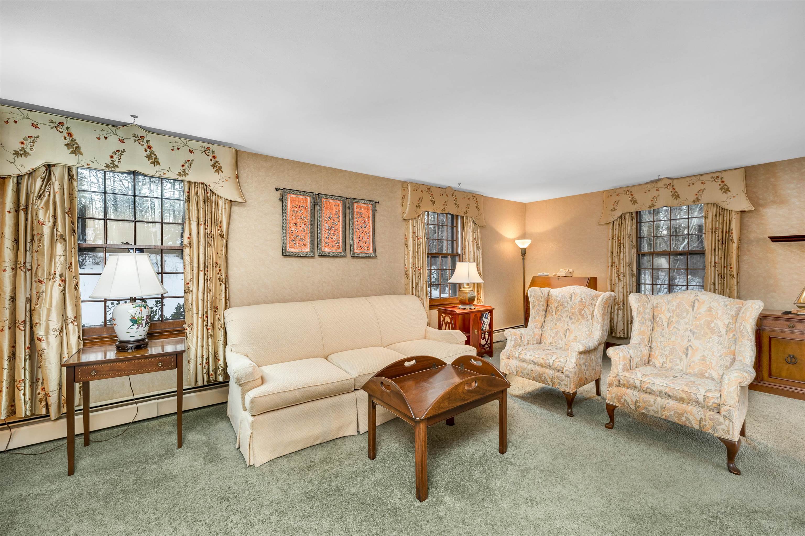 8 Kiowa Road Salem, NH 03079 - Photo 9 of 40