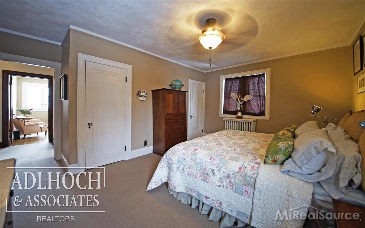 1430 Buckingham Road Grosse Pointe Park, MI 48230 - Photo 17 of 23