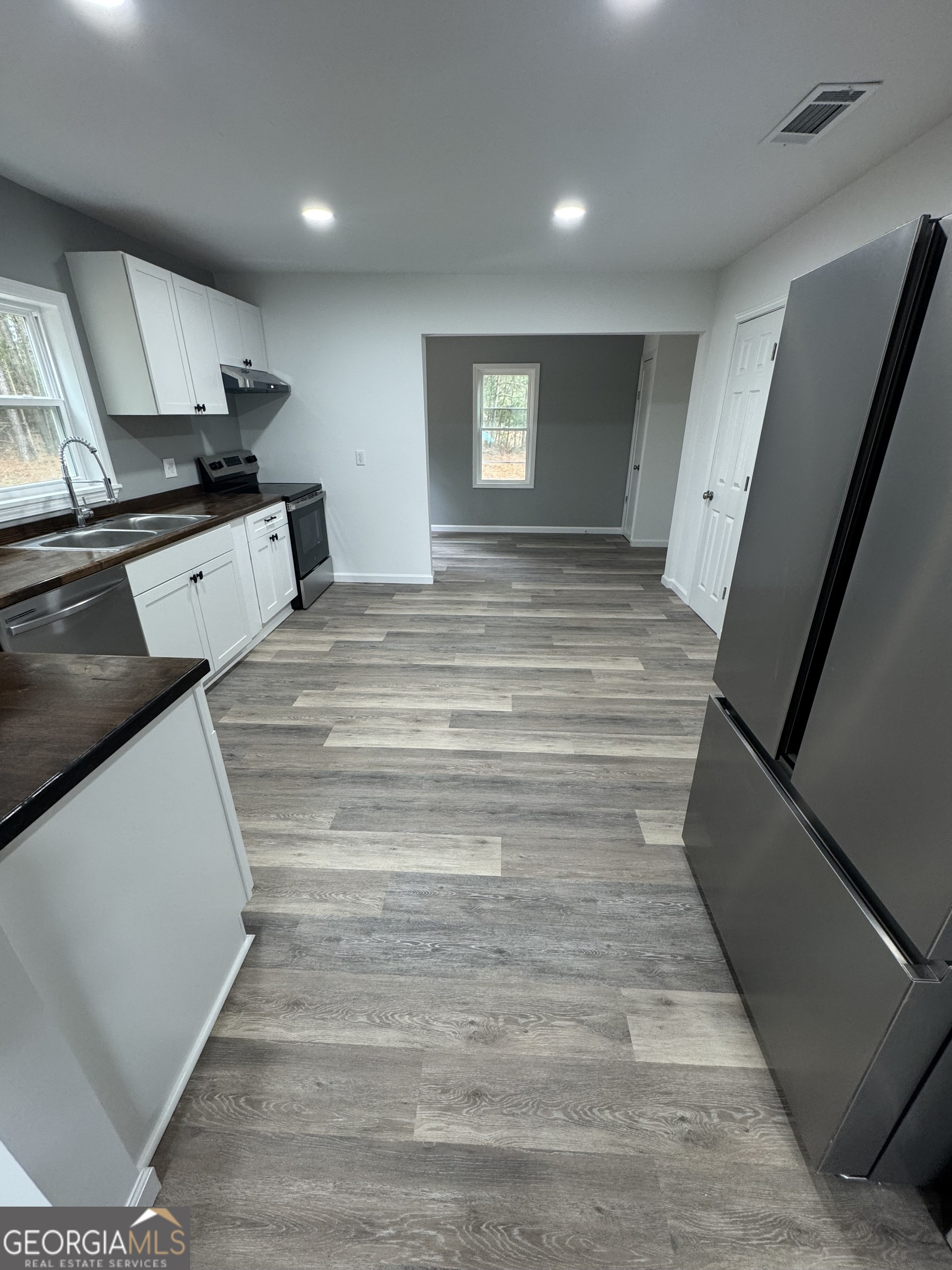 1238 Hunt Road Dewy Rose, GA 30634 - Photo 5 of 23