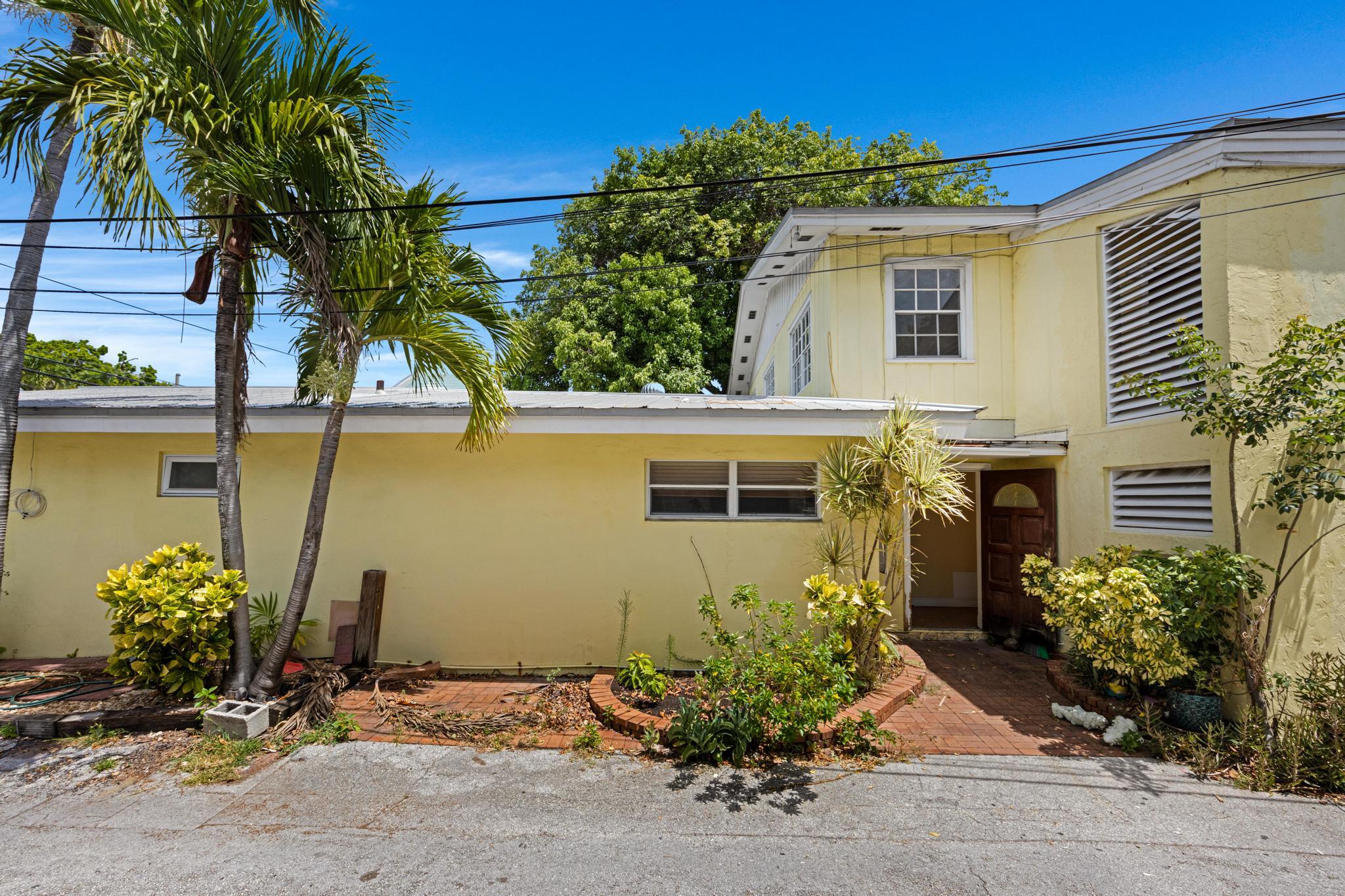 614 Whitehead Street, Unit R5 Key West, FL 33040 - Photo 1 of 8 577A0481