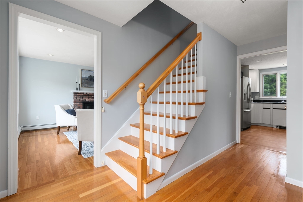 11 Fox Hill Road Framingham, MA 01701 - Photo 3 of 42