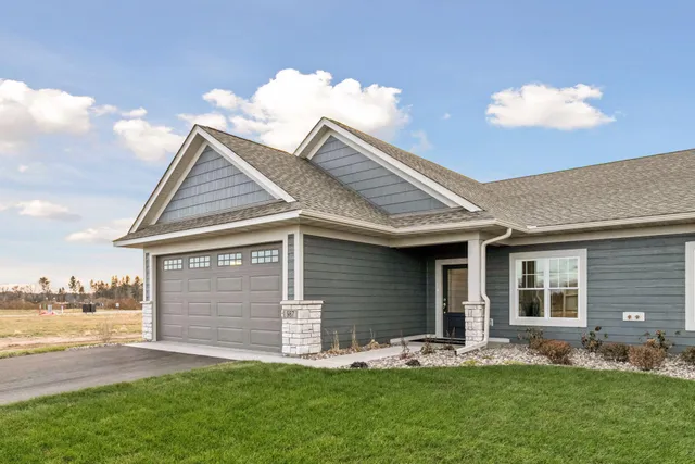 $393,850 | 987 Turner Lane, New Richmond, WI 54017