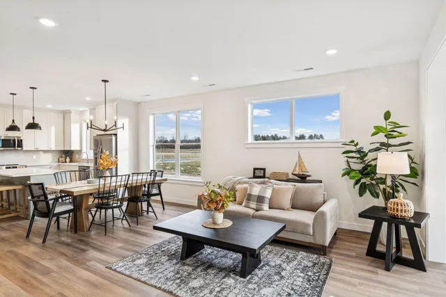 $393,850 | 987 Turner Lane, New Richmond, WI 54017