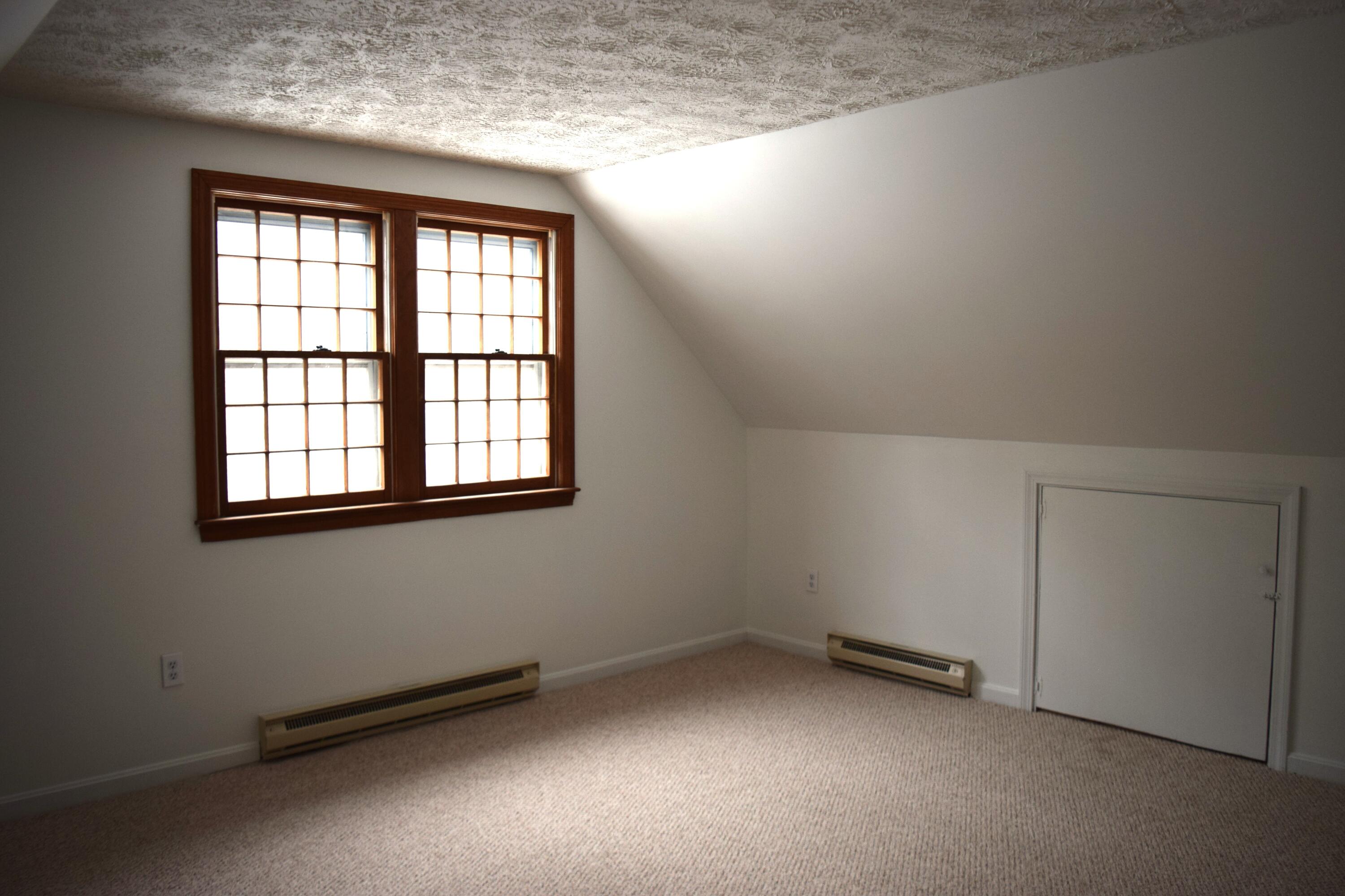 12 Deborah Lane Standish, ME 04085 - Photo 24 of 31 2nd flr bedroom 3