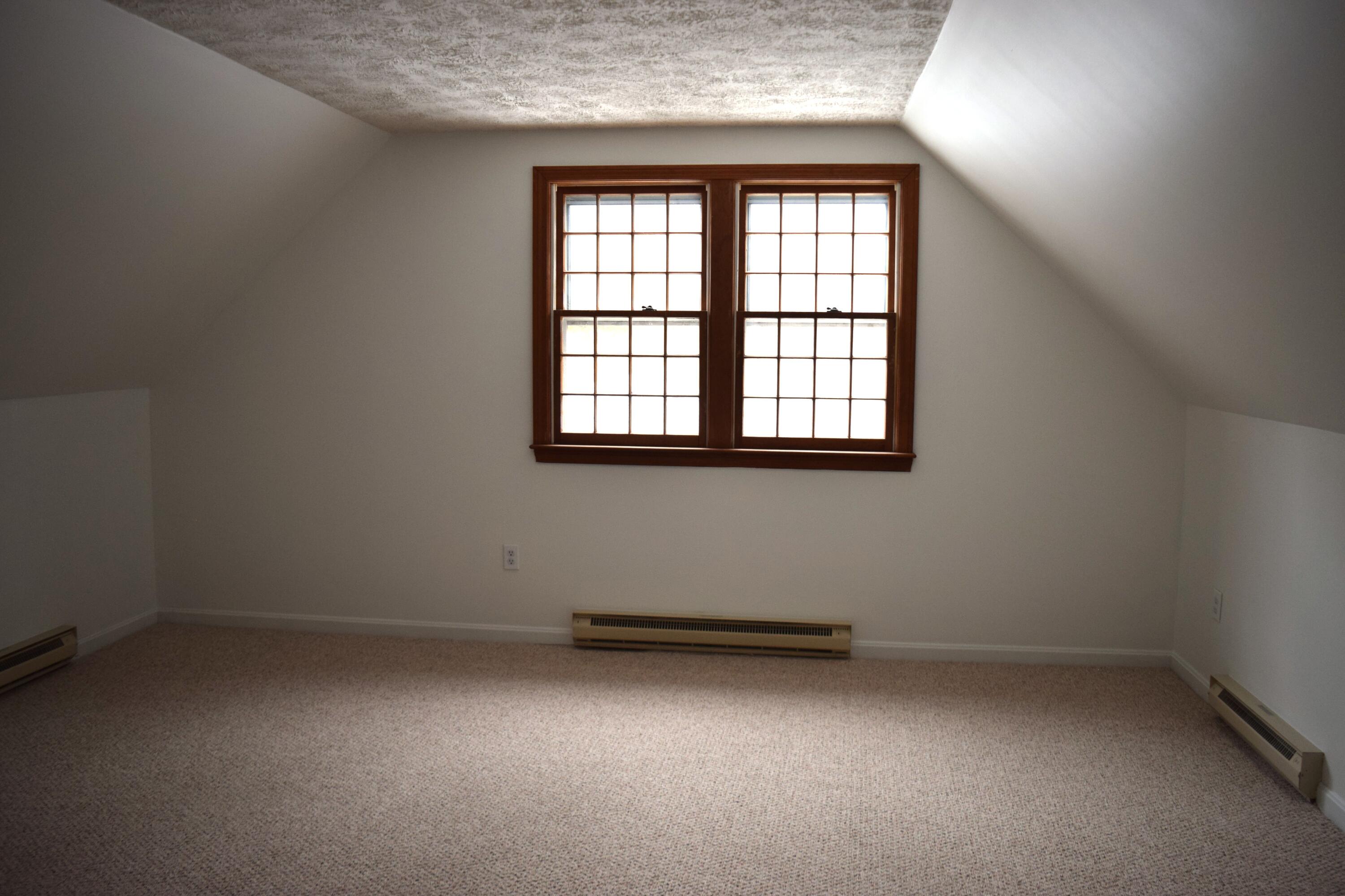 12 Deborah Lane Standish, ME 04085 - Photo 25 of 31 2nd flr bedroom 3