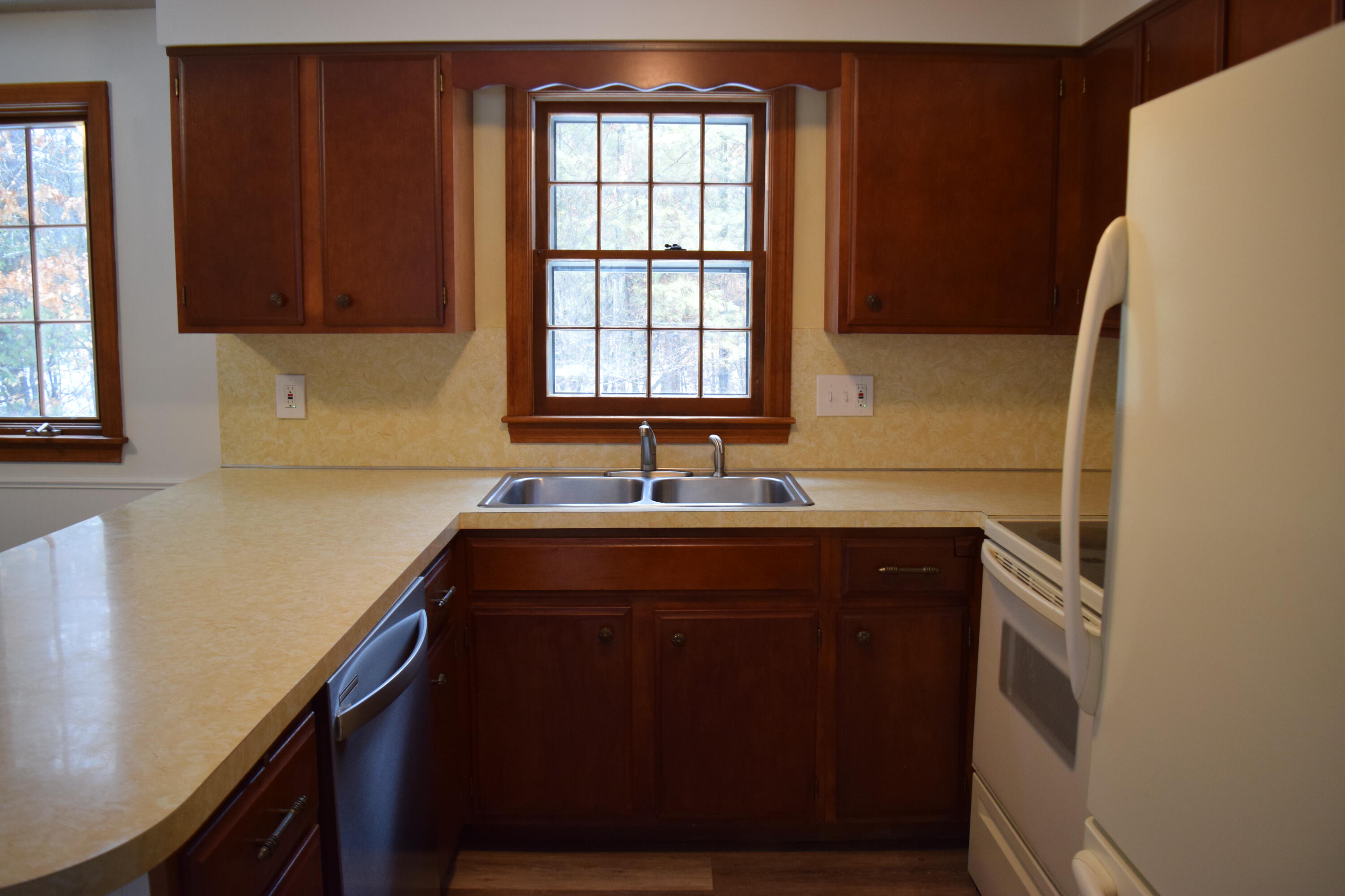 12 Deborah Lane Standish, ME 04085 - Photo 10 of 31 kitchen