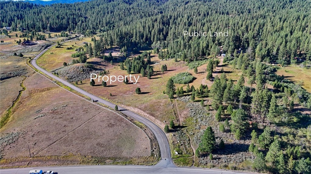 2 Joshua Drive, Unit 1 Cascade, ID 83611 - Photo 6 of 17 Upscale Mountain Neighborhood