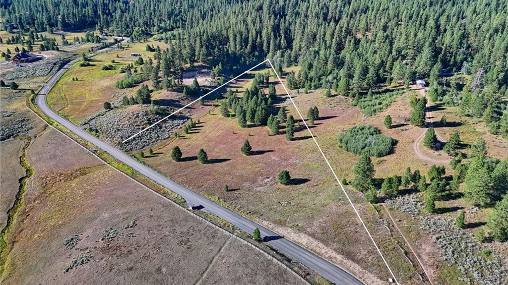 2 Joshua Drive, Unit 1 Cascade, ID 83611 - Photo 10 of 17 Escape the Crowds