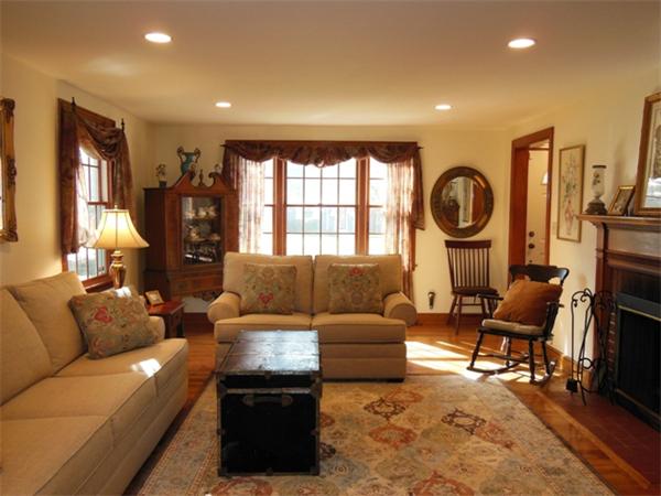 21 Orchard Road Bedford, MA 01730 - Photo 3 of 16 Gallery Image 3