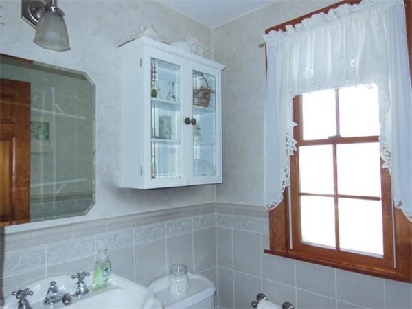 21 Orchard Road Bedford, MA 01730 - Photo 10 of 16 Gallery Image 10