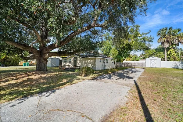$189,900 | 2210 Dixie Avenue, Punta Gorda, FL 33950