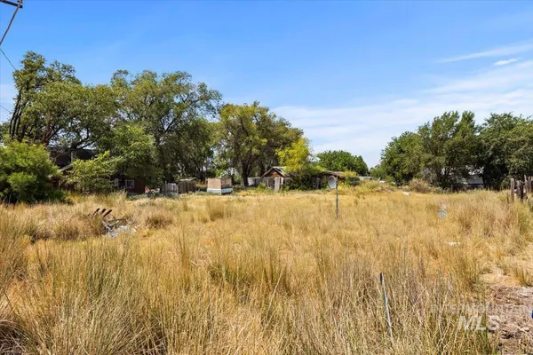 $99,999 | 555 14th Street North, Vale, OR 97918