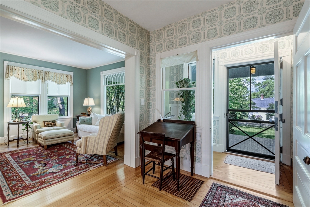 91 Sunset Avenue Amherst, MA 01002 - Photo 14 of 42