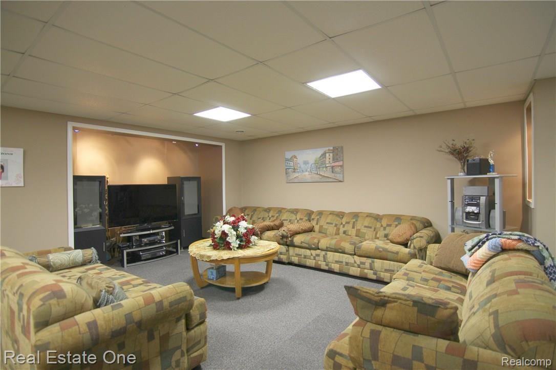 3046 Penn Court Rochester, MI 48307 - Photo 28 of 38 Penn Ct Basement 4.jpg