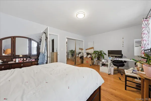 $650,000 | 703 Cauldwell Avenue | Woodstock