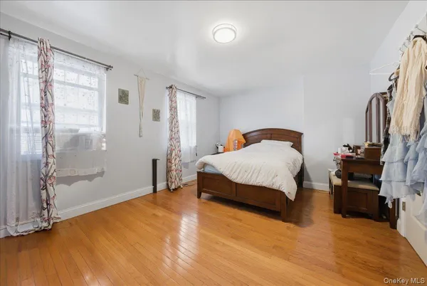 $650,000 | 703 Cauldwell Avenue | Woodstock