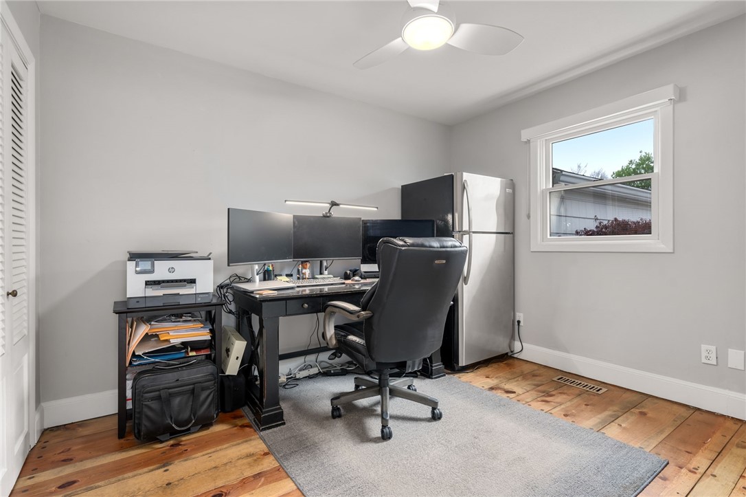 11 Calder Drive Warren, RI 02885 - Photo 18 of 36 Currently used as an office