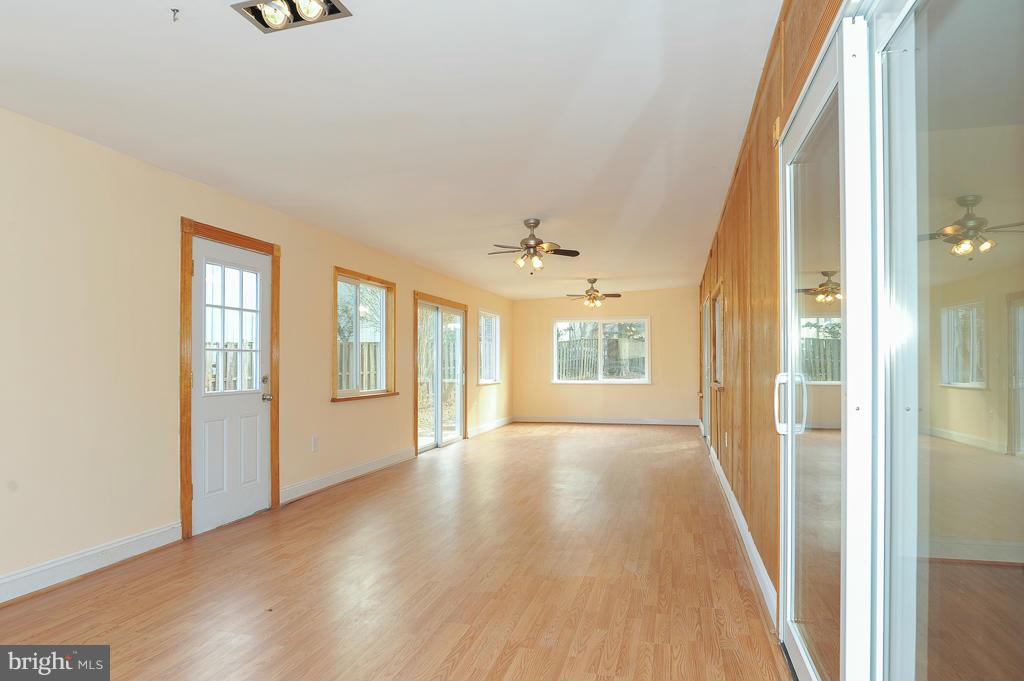 5925 Veranda Drive Springfield, VA 22152 - Photo 14 of 28 Sunroom
