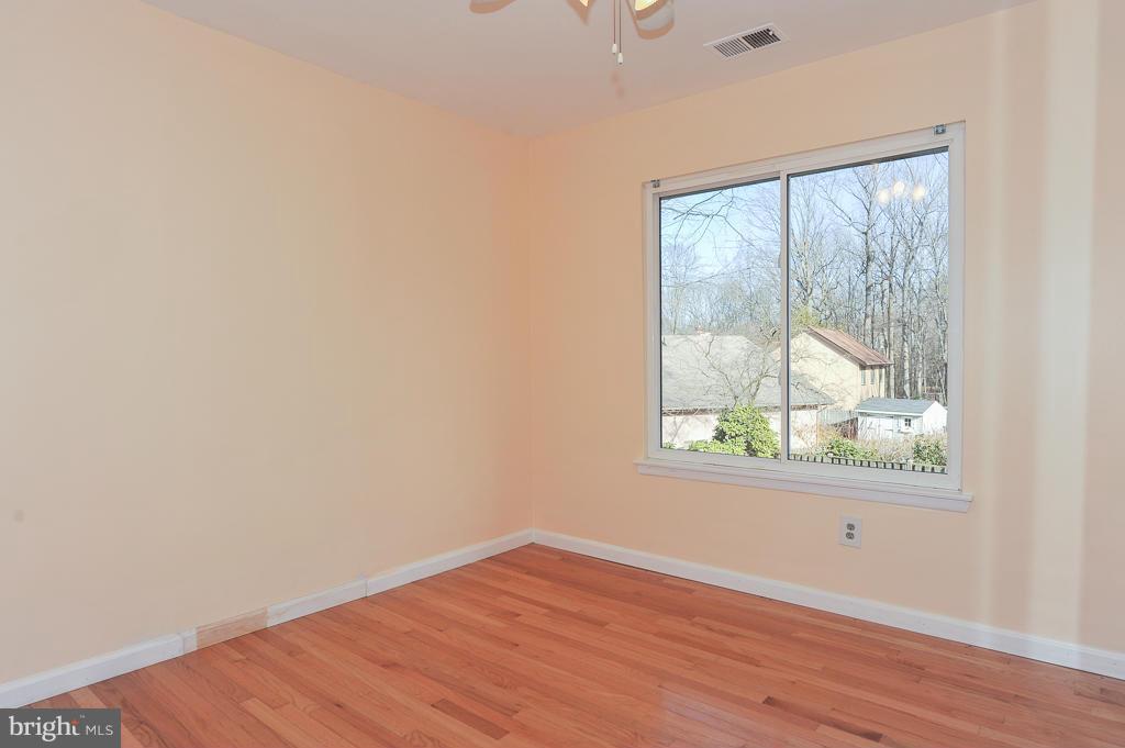 5925 Veranda Drive Springfield, VA 22152 - Photo 25 of 28 Third Bedroom