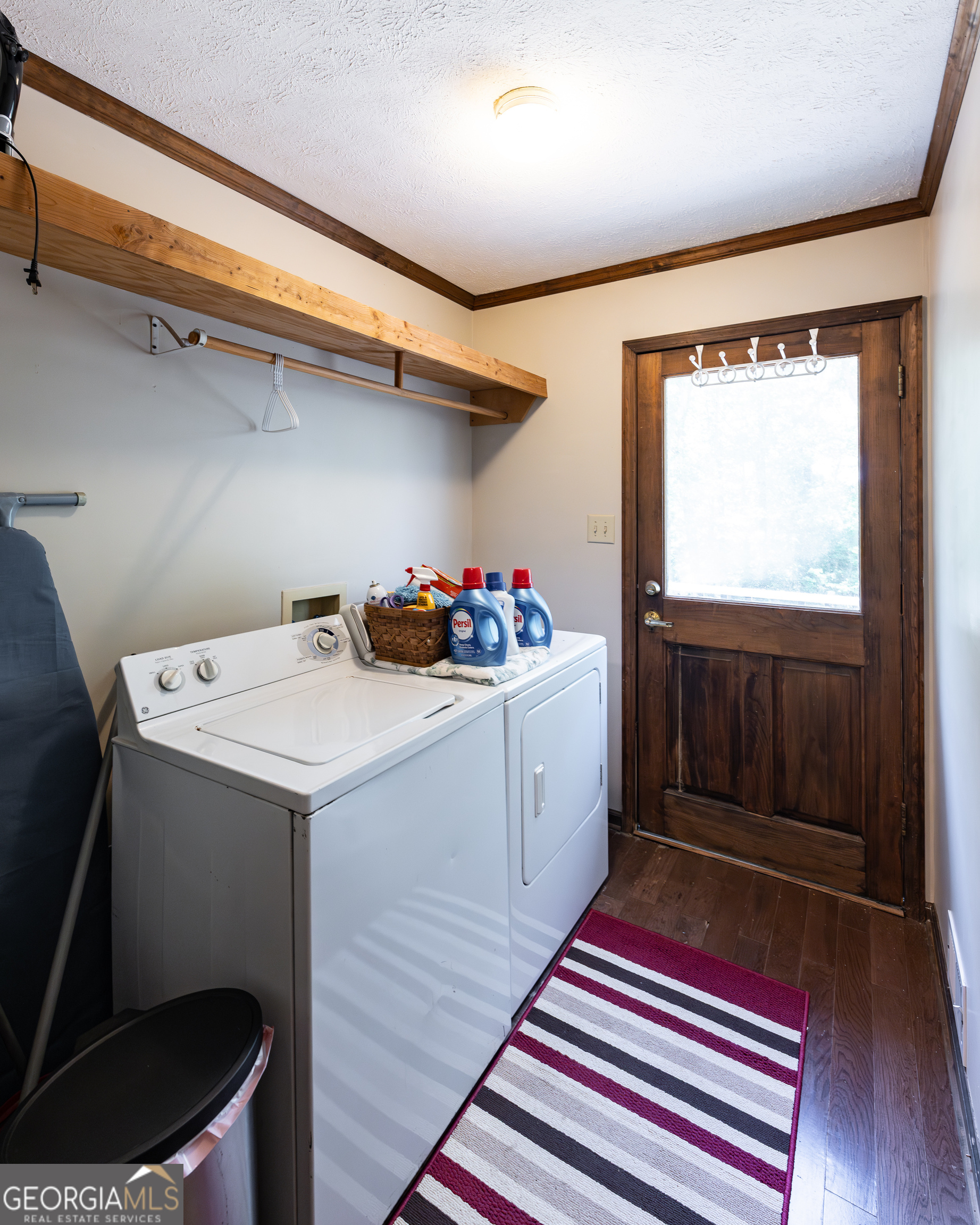 976 Windsweep Farm Road Thomaston, GA 30286 - Photo 40 of 64 a utility room with washer and dryer