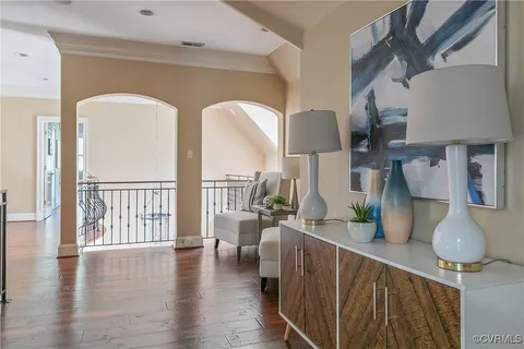 a view of an outdoor space