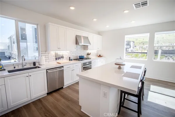 $625,000 | 26857 Laurel Mountain Loop, Valencia, CA 91381