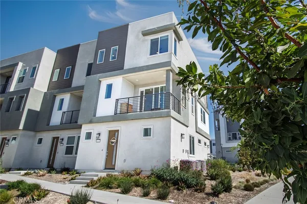 $625,000 | 26857 Laurel Mountain Loop, Valencia, CA 91381
