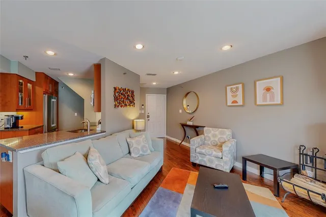 $1,995 | 1010 Allen Street, Unit 226, Dallas, TX 75204