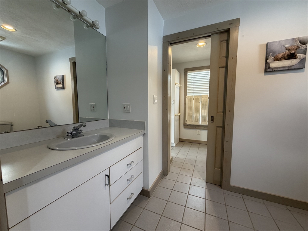 12 Community Way, Unit 2 Foxboro, MA 02035 - Photo 13 of 24