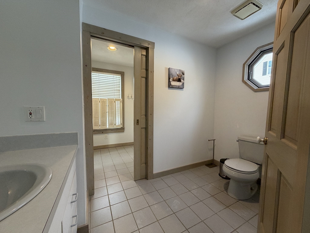 12 Community Way, Unit 2 Foxboro, MA 02035 - Photo 14 of 24