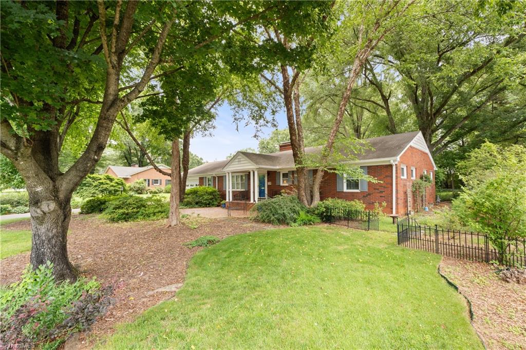 2409 Bitting Road Winston-Salem, NC 27104 - Photo 4 of 36 now much in demand by those who covet one level living... and that main level garage!