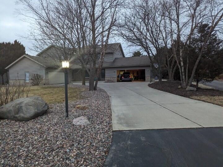 S86W18930 Woods Road, Unit S86W18932 Muskego, WI 53150 - Photo 4 of 38 1000024598