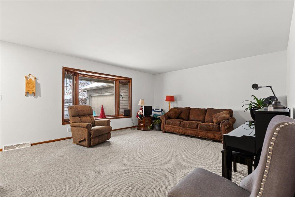 S86W18930 Woods Road, Unit S86W18932 Muskego, WI 53150 - Photo 7 of 38 19-Woods Rd-19