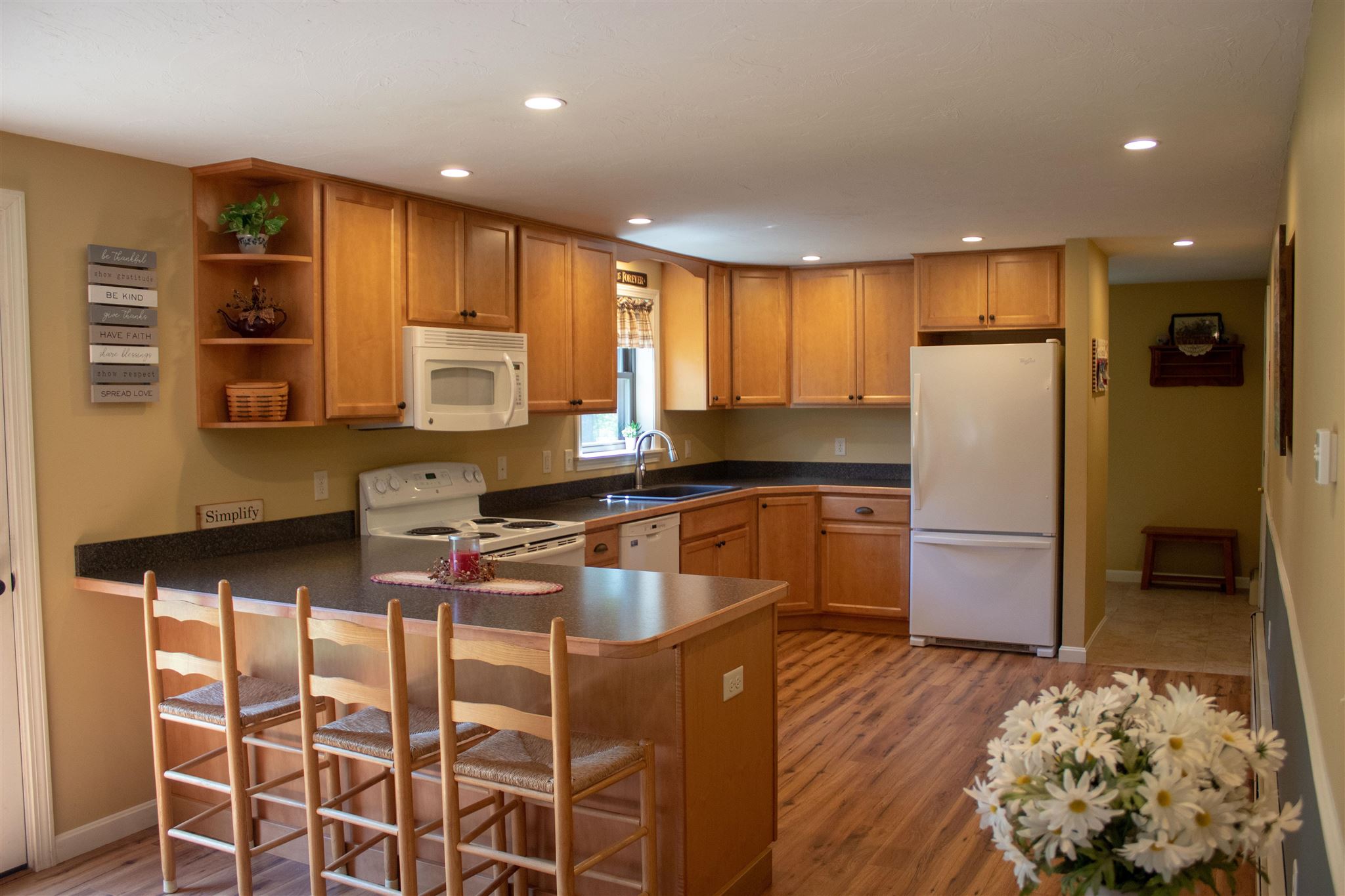99 Keasor Road Northfield, NH 03276 - Photo 8 of 36