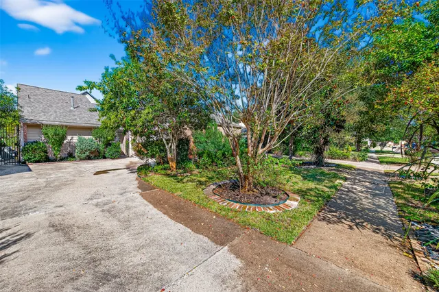 $2,800 | 2026 Ashford Hollow Lane, Houston, TX 77077