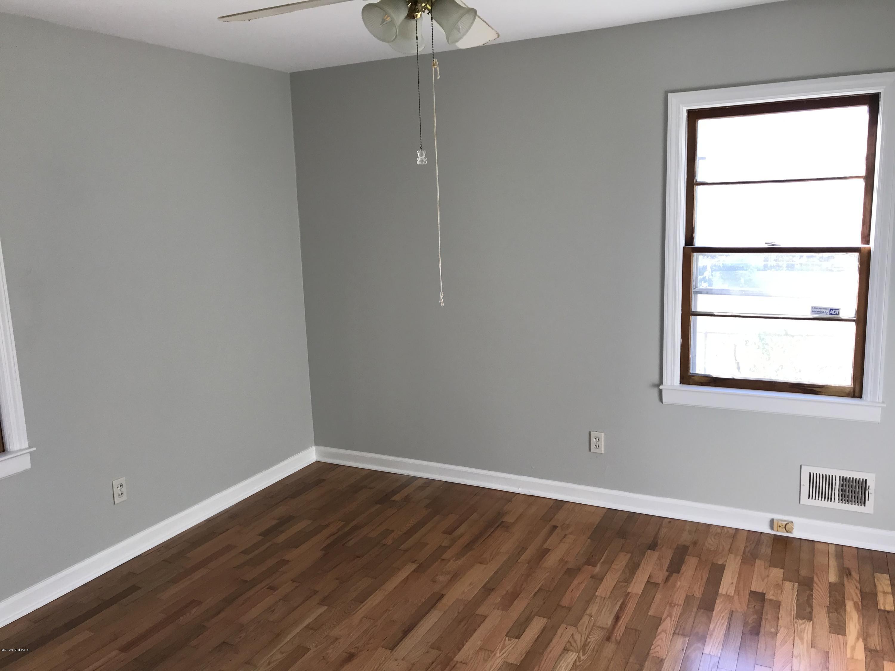 416 Clover Road Wilmington, NC 28405 - Photo 7 of 12 IMG-1790